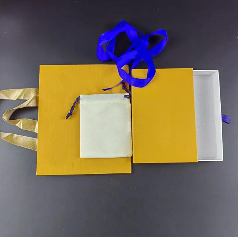 Luxury Designer Earring Designer Luxury Clover Flower 18K Gold 925 Silver Plated Stud Earrings For Women Men Diamond Fashion Jewelry Wedding Party for