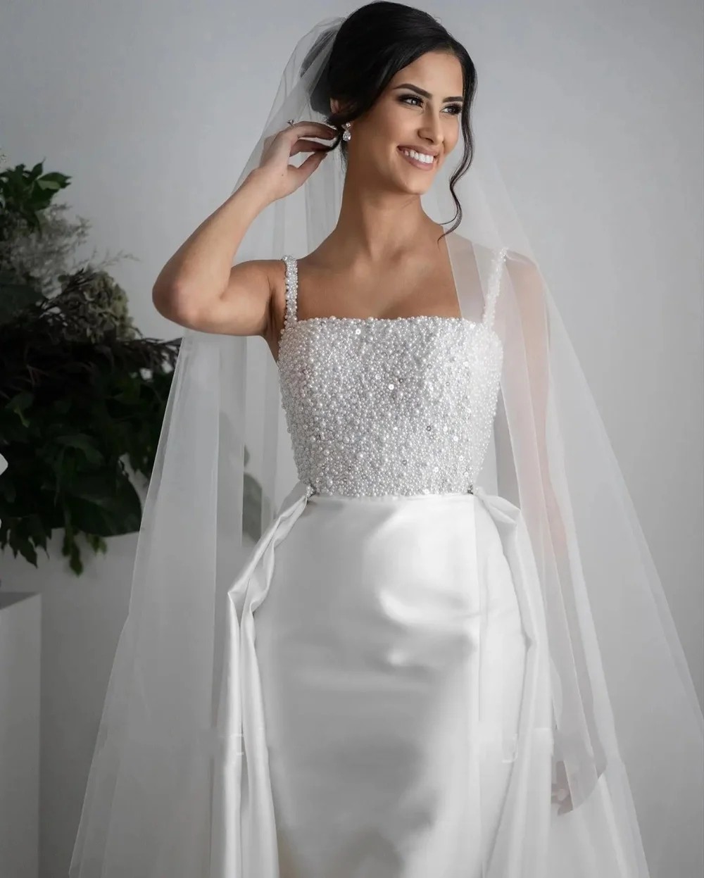 Arrival New Mermaid Wedding Dress With Detachable Train Spaghetti Straps Pearls Satin Bridal Gowns Vestido De Noiva Customed