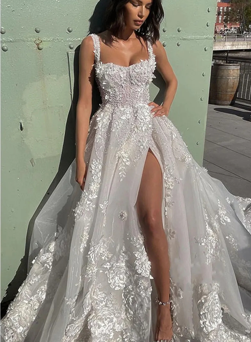Beach Lace Summer Wedding Dresses Sexy Side Split Appliques Spaghetti Organza Bridal Gowns Long Train Floral Bohemian Bride Dress Robe De Mariee