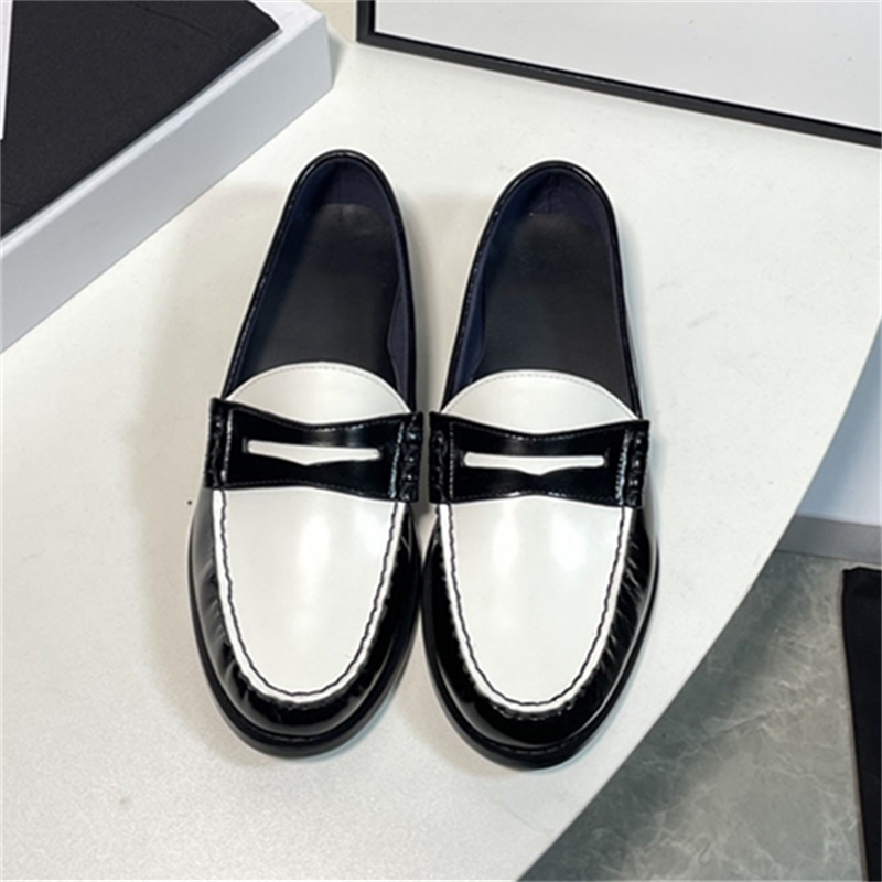 New season metal logo loafers polished cowhide classic loafers comfortable shoe womens designer shoes factory shoes fashion dress thick soled shoes with box A10