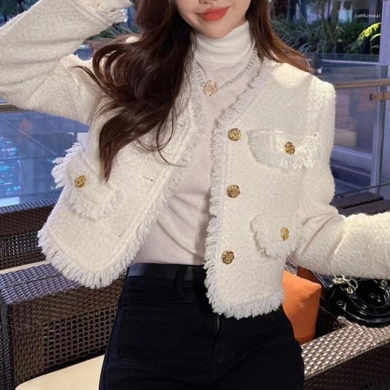 Women's Jackets French Style Elegant Design Tassel Button Cardigan Jacket Spring Autumn Fashion V Neck White Long Sleeve Loose Coat