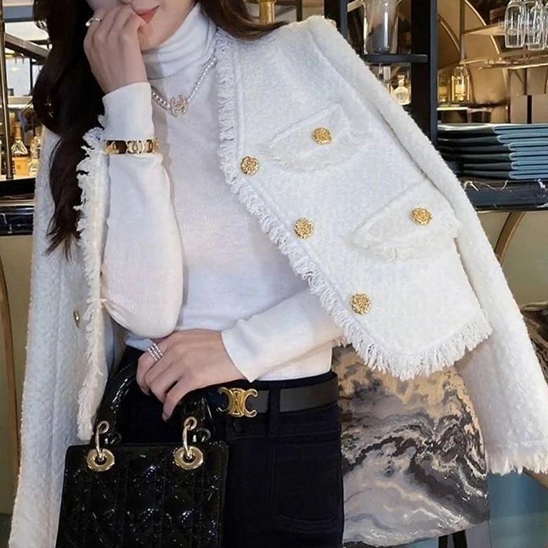 Women's Jackets French Style Elegant Design Tassel Button Cardigan Jacket Spring Autumn Fashion V Neck White Long Sleeve Loose Coat