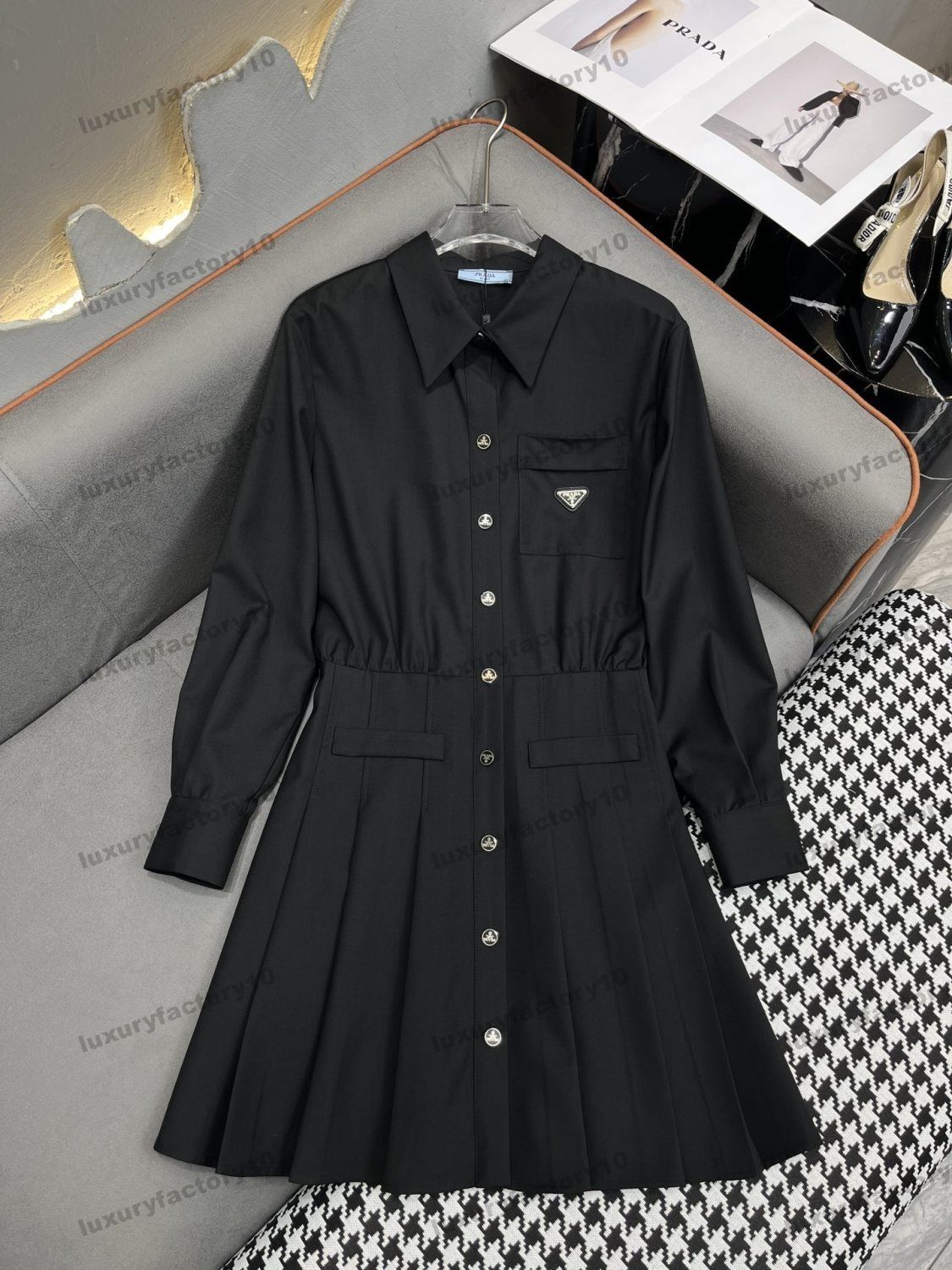 Women Dresses Inverted Triangle Label Graphic Shirt Dresses Casual Lapel Single-Breasted Slim Dress Breathable