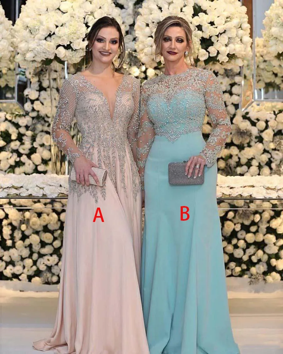 Luxurious Bead Crystal Sequins Mother Of The Bride Dresses Long Sleeves V Neck Pink Plus Size Formal Party Prom Gowns