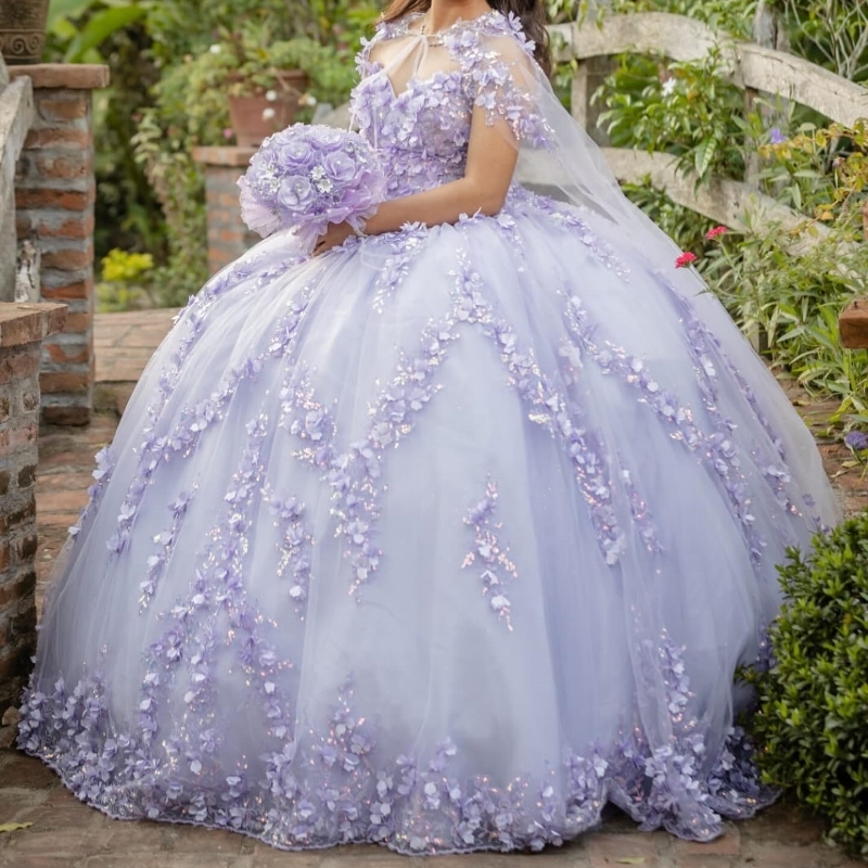 Lilac Shiny Off The Shoulder Ball Gown Quinceanera Dresses Ruffles 3D wers Appliques Lace Beads Tull With Cape Corset Vestidos De 15 Anos Sweet 16 Dre