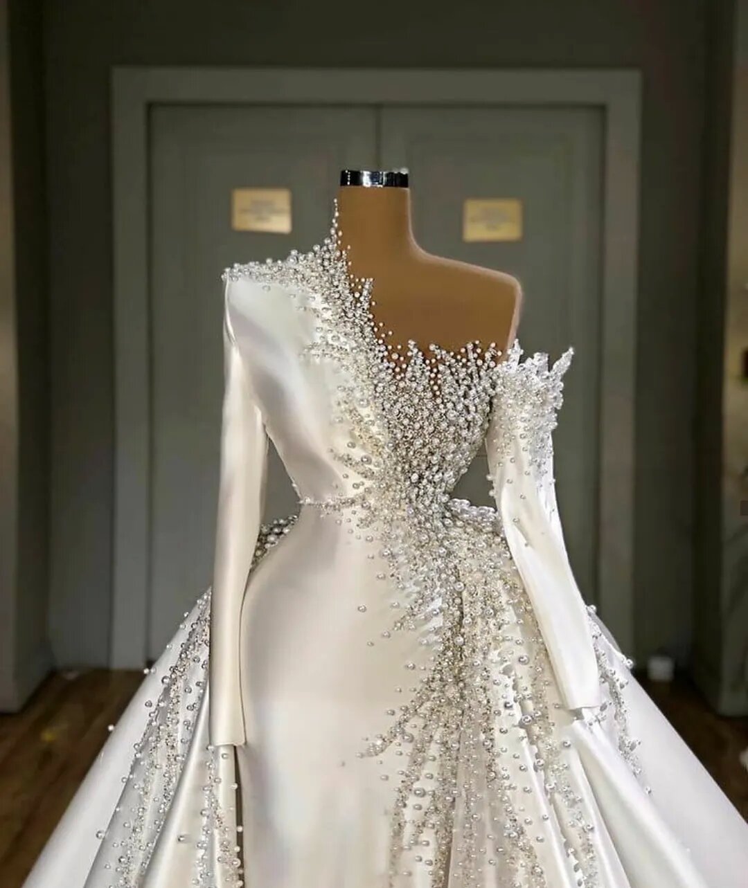Vintage Pearls Mermaid Wedding Dress Long Sleeve Bridal Gowns with Overskirts Off Shoulder Bride Dresses Custom Made Vestido de novia
