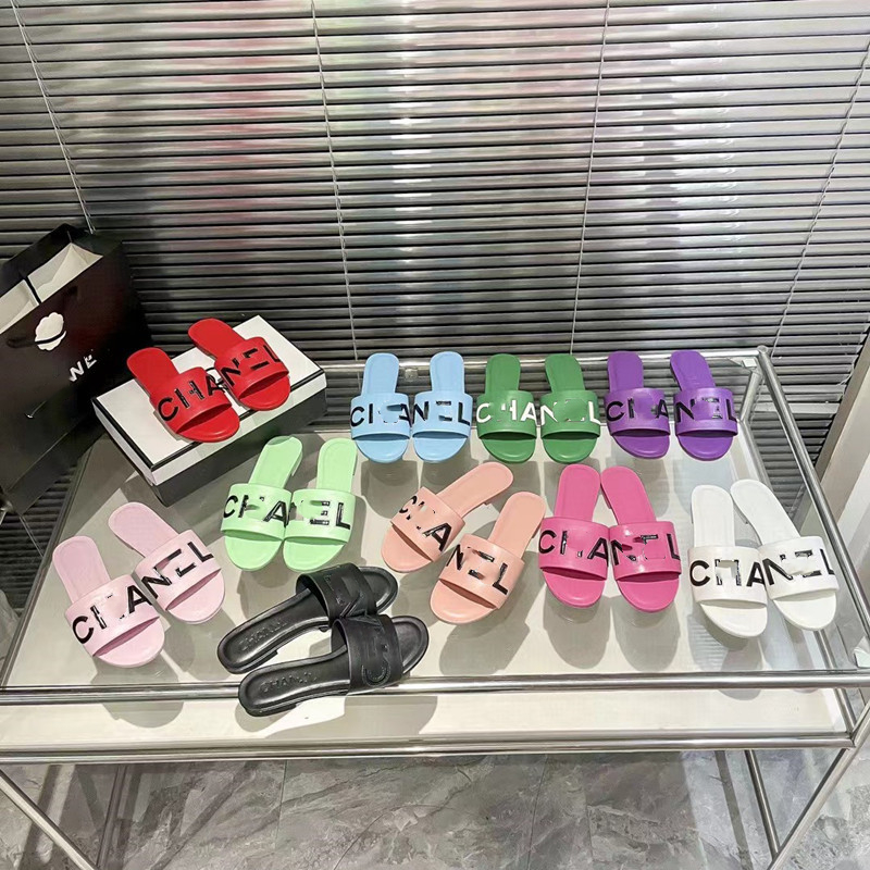 Designer Sandals for Both Men and Women Leather Deodorization High-end Leather Slippers for Wrapped in a Toe Slipper With Raised Foot inside Beach Size 34-41