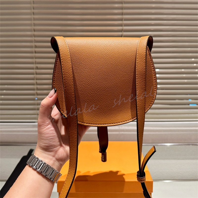Woman Saddle Shoulder Bags crossbody designer bag saddles vintage mini cross body lady purses Leather Letters 2024