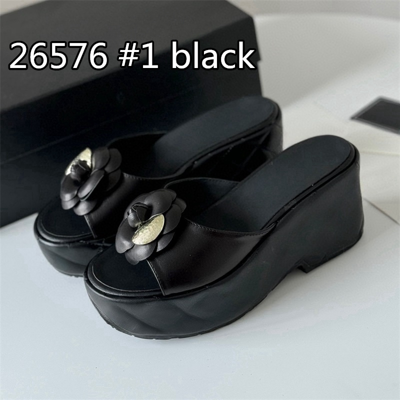 2024 Leather Sandal Luxury Design Thick Bottom Flower Big Letter Back Slipper size 35-41