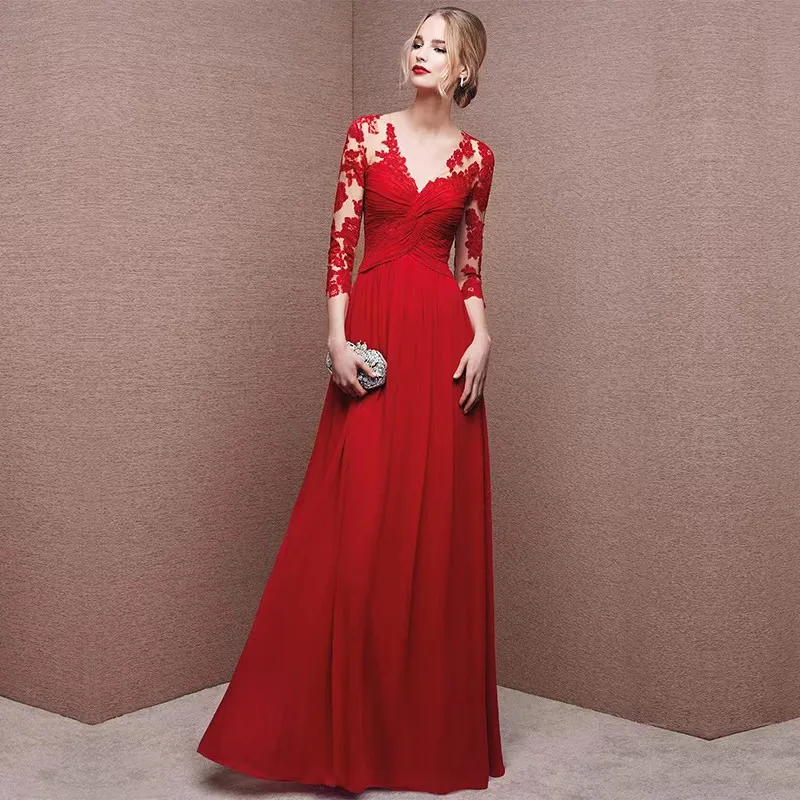Elegant Red Long Mother Of The Bride Dresses V-Neck Pleats A Line Chiffon Wedding Guest Dress Lace Appliques Three Quarter Sleeves Formal Party Gown W