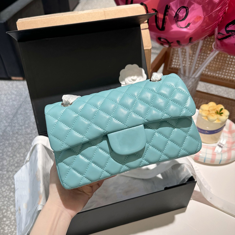 Luxury Designer Classic Double Flap Medium Quilted Bags Lambskin SHW Crossbody Shoulder Handbag Multi Pochette Purse With Back Pouch Turn Lock Pocket 23CM 13Colors