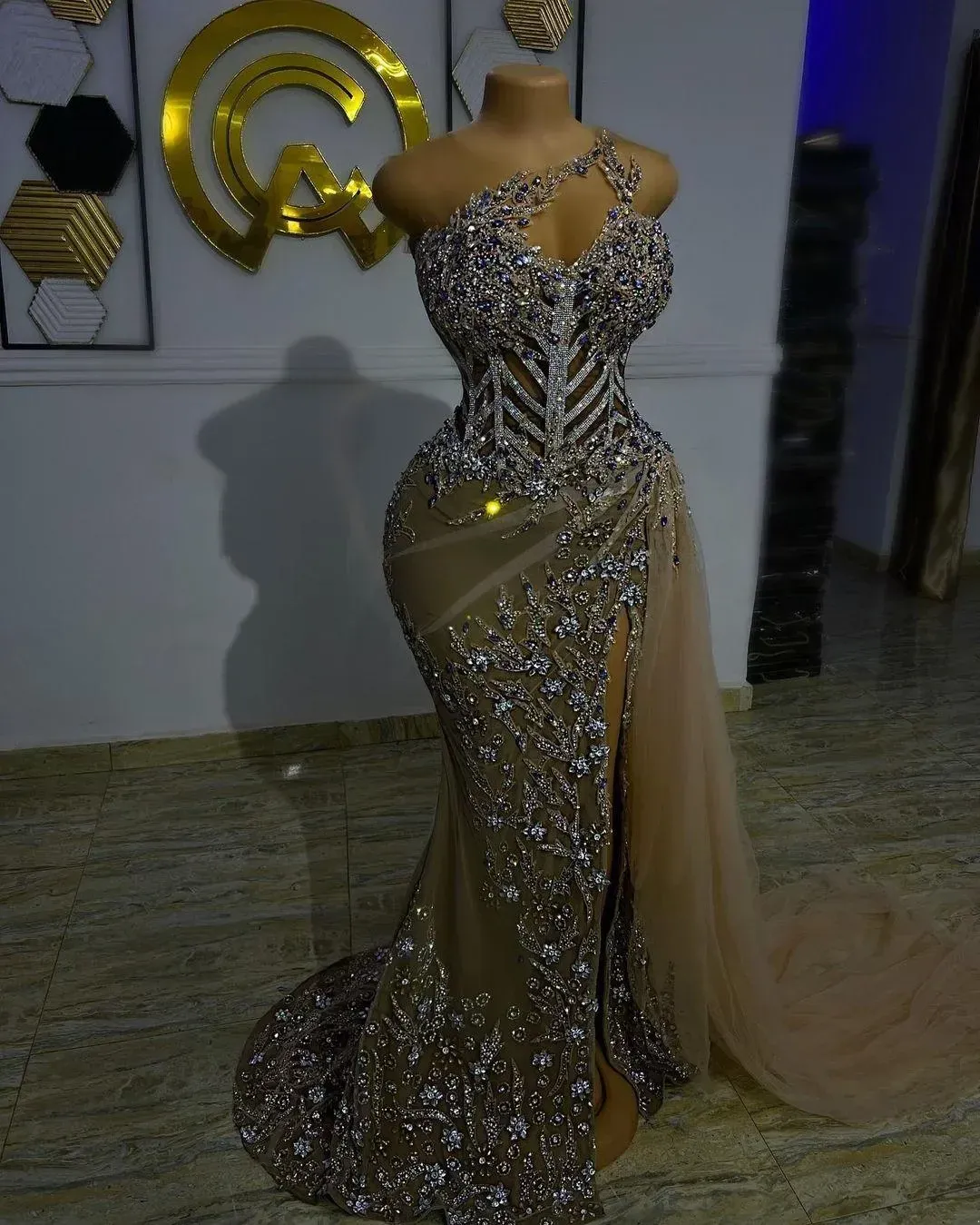 Size Plus Arabic Aso Ebi Gold Urious Mermaid Prom Beaded Crystals Evening Formal Party Second Reception Birthday Engagement Gowns Dresses