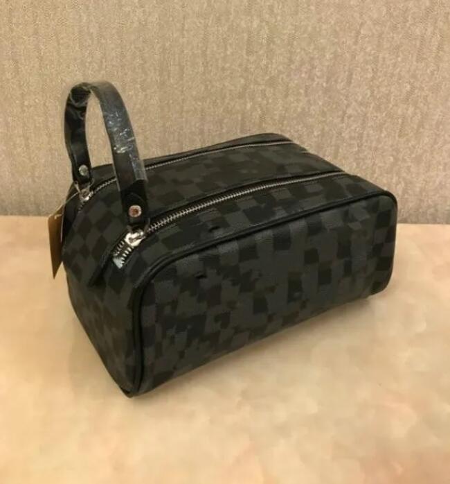 s High-end quality Cosmetic Bags men travelg toilet bag fashion women Double zipper wash large capacity makeup toiletry Pouch Purse Crossbody Bag totesAAA