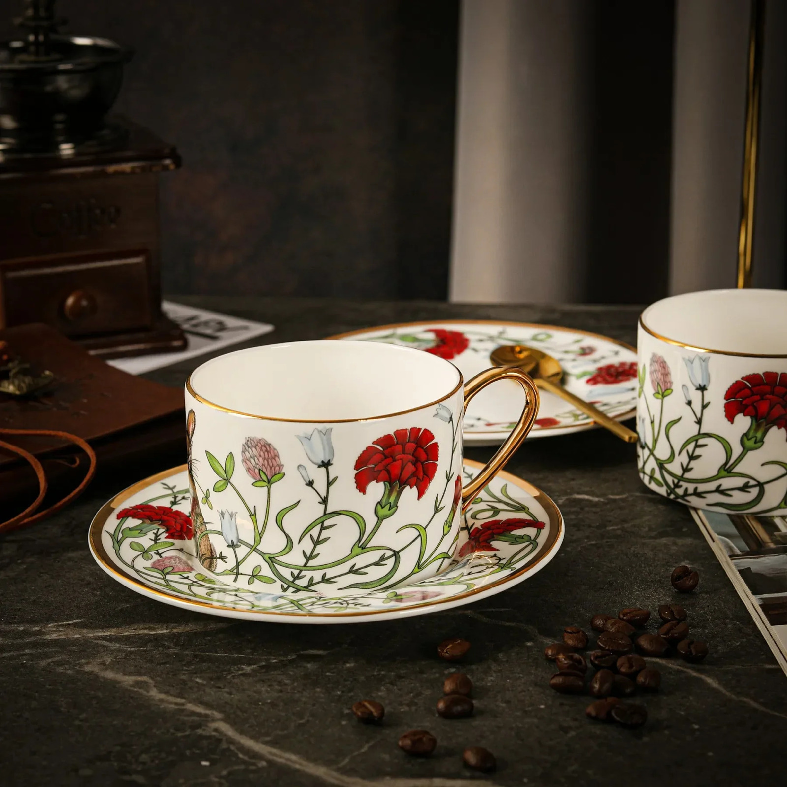 Russian Royal Porcelain Lomonosov Cartoon Rabbit Gold Plated Bone China Coffee Cup and Saucer Gift Box Set 240301