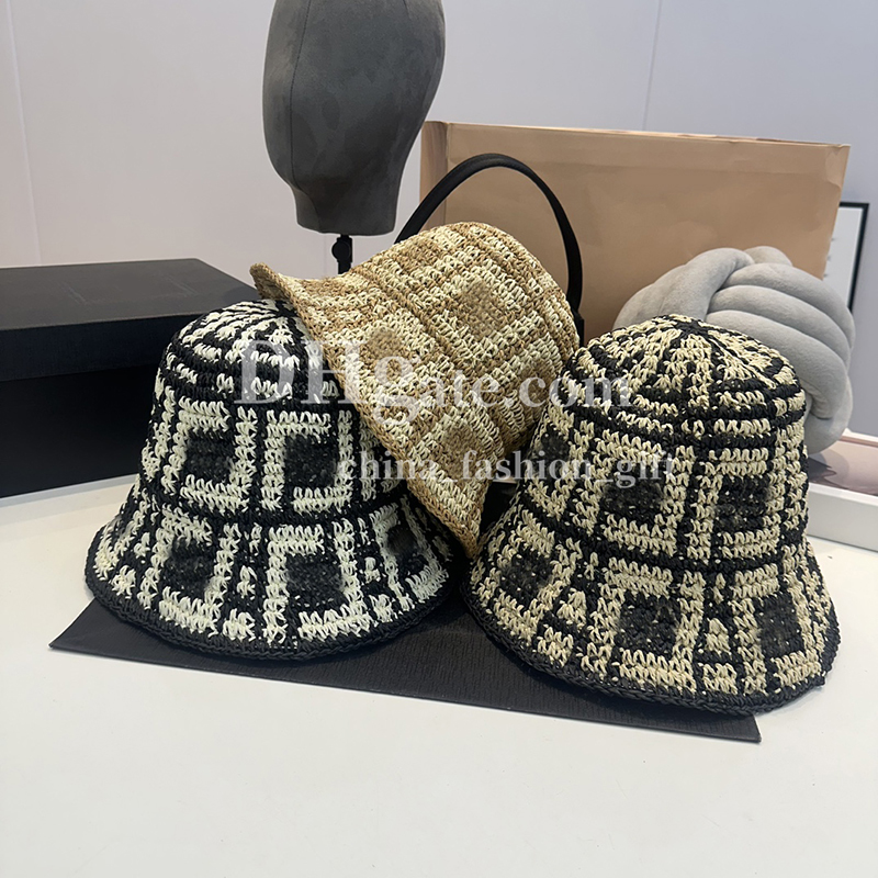 Designer Men Women Bucket Hat Vintage Straw Beach Hat Summer Vacation Sun Protection Cap Handmade Woven Hat Classic Striped Hat