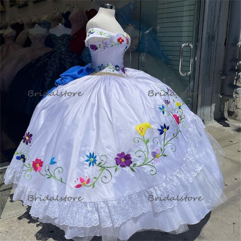 Embroidered Mexican White Quinceanera Dresses Culture Charro Vestidos De Novia Mexico With Blue Bow vestido para 15 quinceanera Robe De Mariee Boda 20
