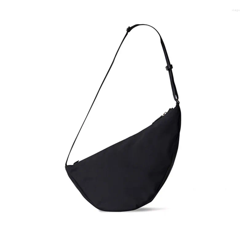 Stylish Nylon Canvas Shoulder Bag Unisex Armpit Crossbody Bag for Casual Wear