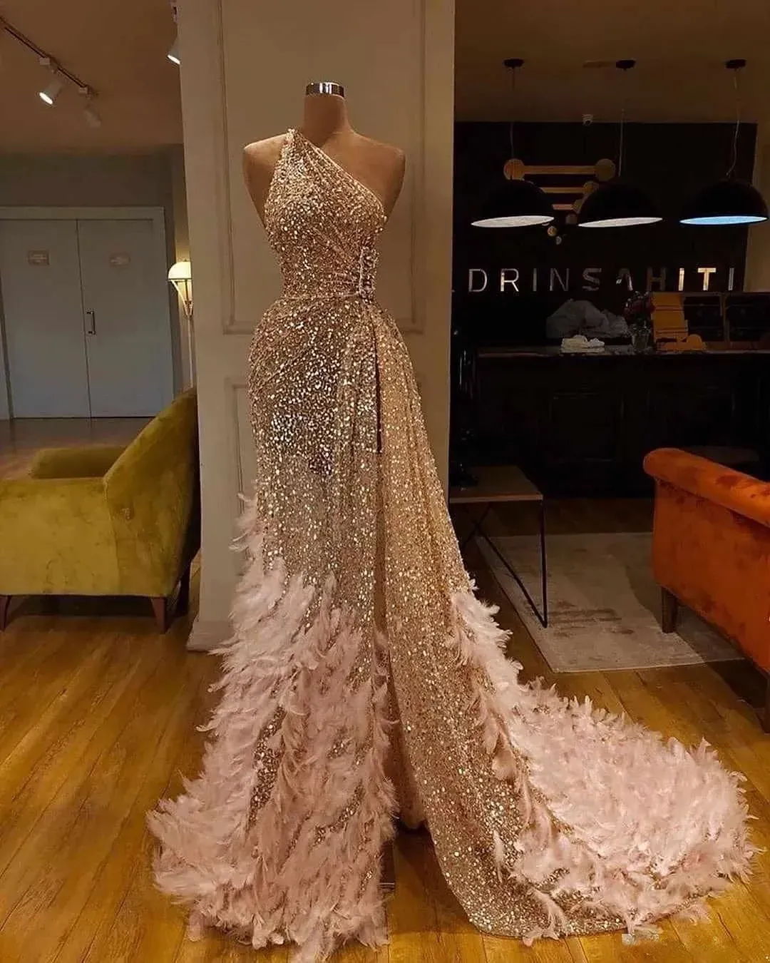 Glitter Mermaid Evening Dresses Champagne Feather Sequins Side Split Lace Formal Party Gowns Custom Made Long Special Ocn Dress