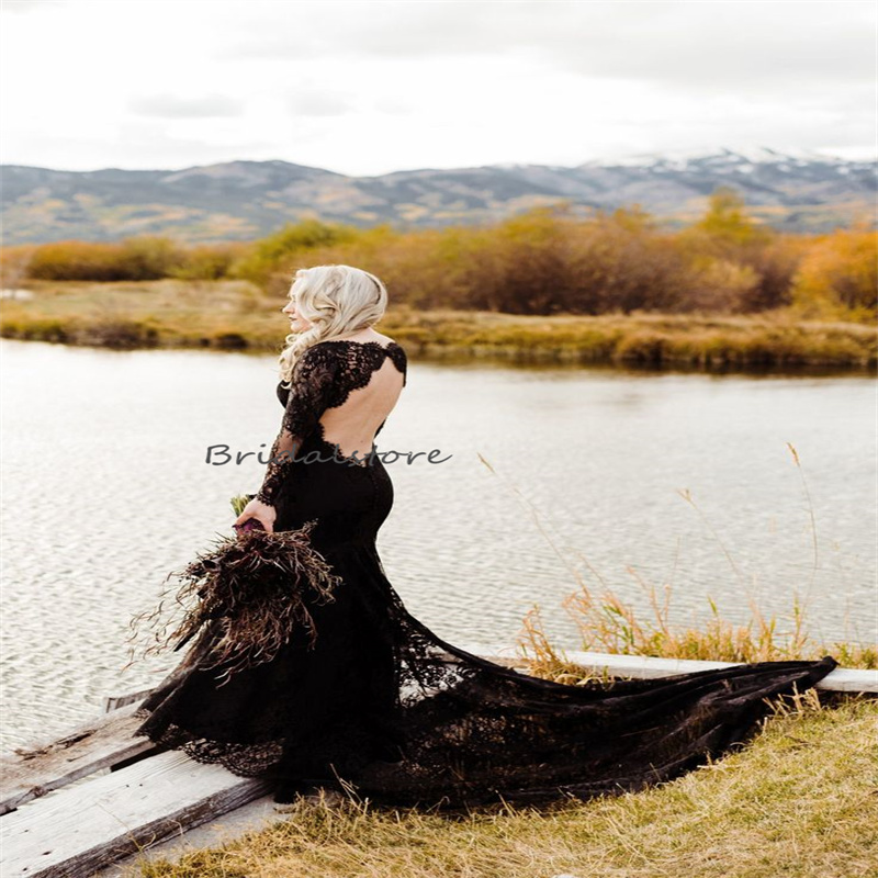 Vintage Black Gothic Wedding Dress 2024 V Neck Long Sleeve Mermaid Halloween Bridal Dress Open Back Full Lace Boho Country Civil Bride Robes De Mariee