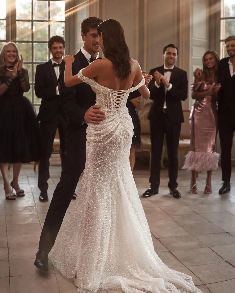 Sparkly Mermaid Wedding Dresses Off The Shoulder Sequined Bridal Gowns Lace Up Back Robes De Mariee