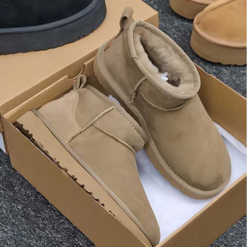 Designer Boots Classic Women's Snow Boot Fashion Warm Boots Latest Sheepskin Cowhide Leather Long Hot Sales Size 35-40 Without Box