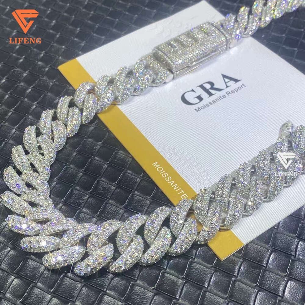 Hot Selling Fashion Style Sier Pass the Dia Test White Gold Cuban Link Chain d Vvs 1 Moissanite Necklace