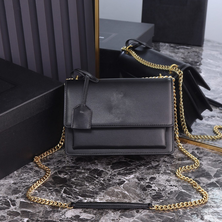 Top Luxury Loop Bag Croissant Bags Shoulder Hobo Designer Purse Cosmetic Half-moon Baguette Underarm Handbag Crossbody Metal Chain Collection handbag