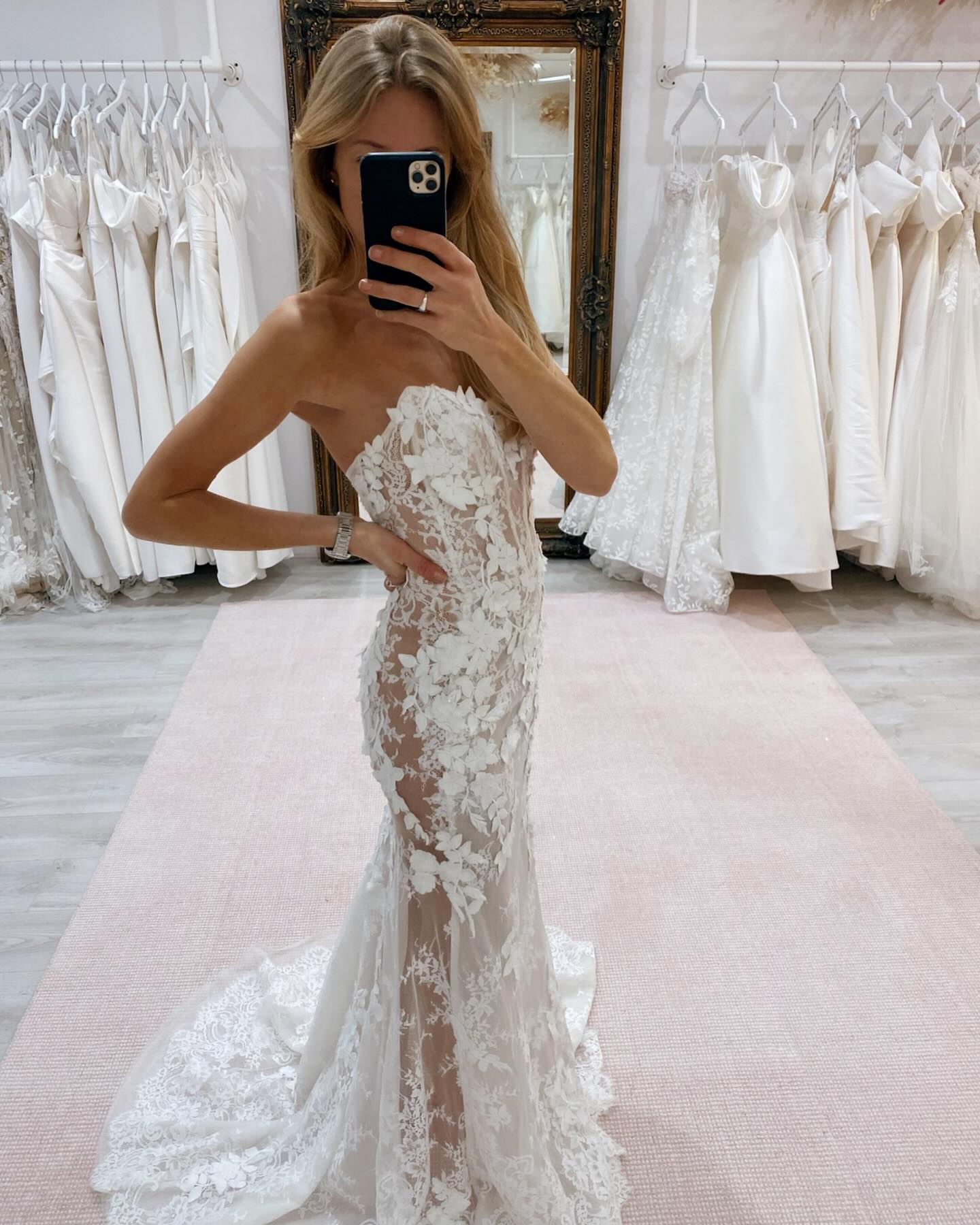 Boho Mermaid Lace Dresses Bone Bodice Strapless Country Wedding Dress Illusion Backless Wedding Bridal Gowns 0516