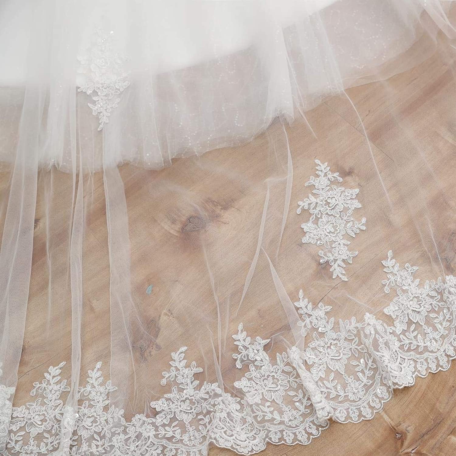 Latest Long Sleeves Ball Gown Wedding Dresses Ruched Tulle Sweep Train Corset Lace Up Back Simple Sexy Boho Vestidos De Novia Bridal Gowns Robes De Ma