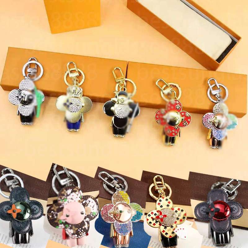 Luxury Designer Keychains Lanyards Fashion classic Sunflower baby Image Pendant Keychains Trendy Keys Buckle Mens Womens Bag Ornaments High Quality