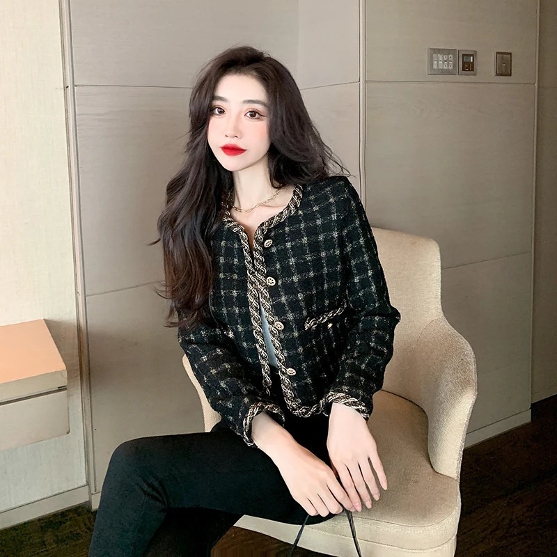LLZACOOSH Korea Arrive Temperament Retro Grid Short Woolen Jacket Women Autumn Spring Single Breasted Chic Tweed Coat 240307