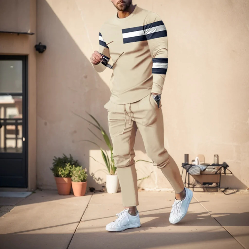 Mens Tracksuit Casual 2 Piece Sets Long Sleeve TShirt Sweatpants Set Fashion Tops Tees Outfits Oversized Men Clothing 240305