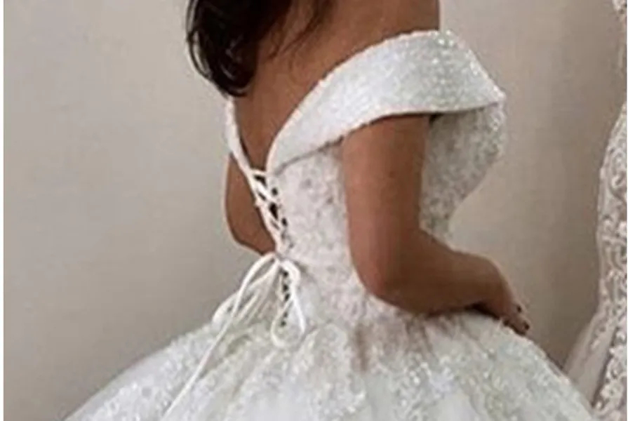 Luxury Crystal Beaded Ball Gown Wedding Dresses Lace Appliques Off Shoulder V-Neck Long Tulle Bridal Gowns Lace-Up Gorgeous Bride Dress 2024
