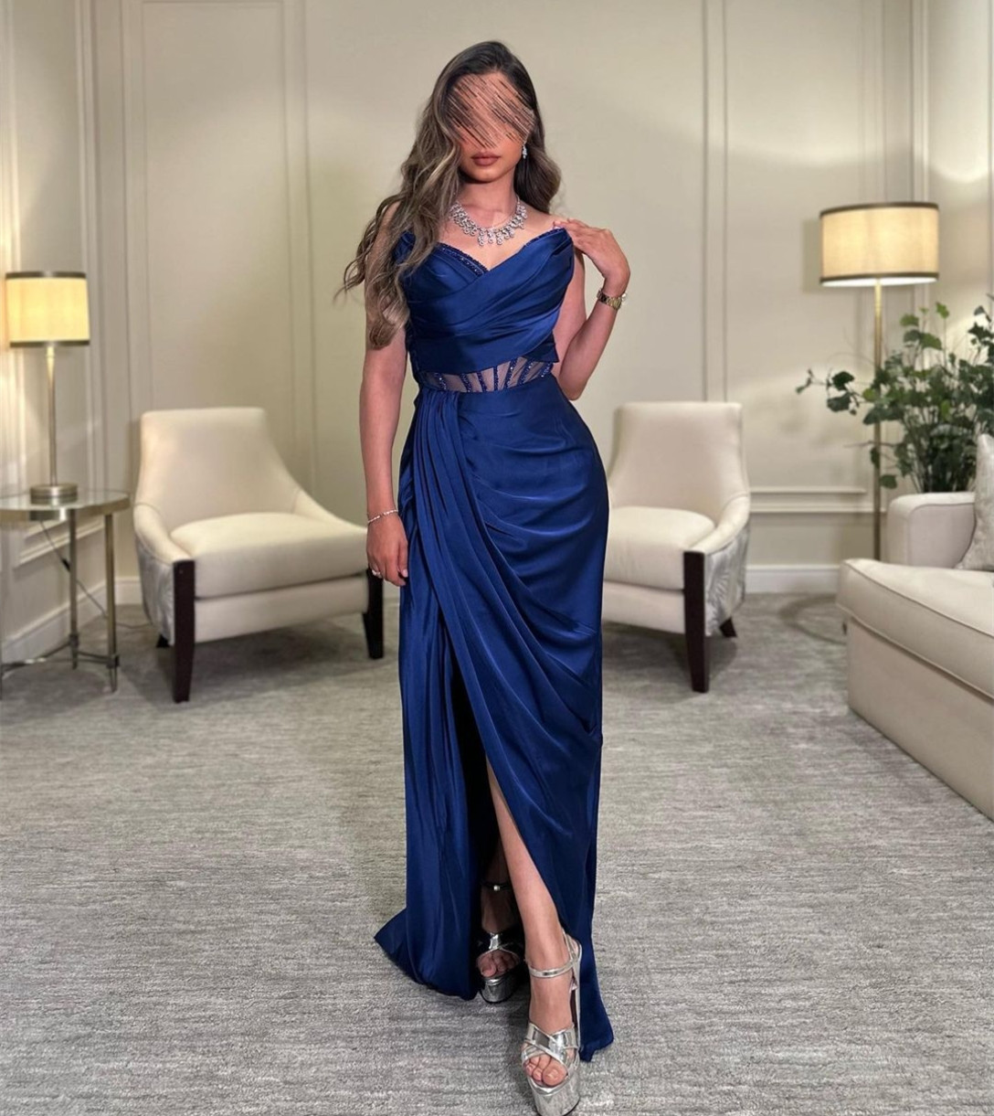 Elegant Long Peacock Blue V-Neck Crepe Evening Dresses With Slit Mermaid Beaded Floor Length Sweep Train Formal Prom Party Gown Robe de soiree for Wom