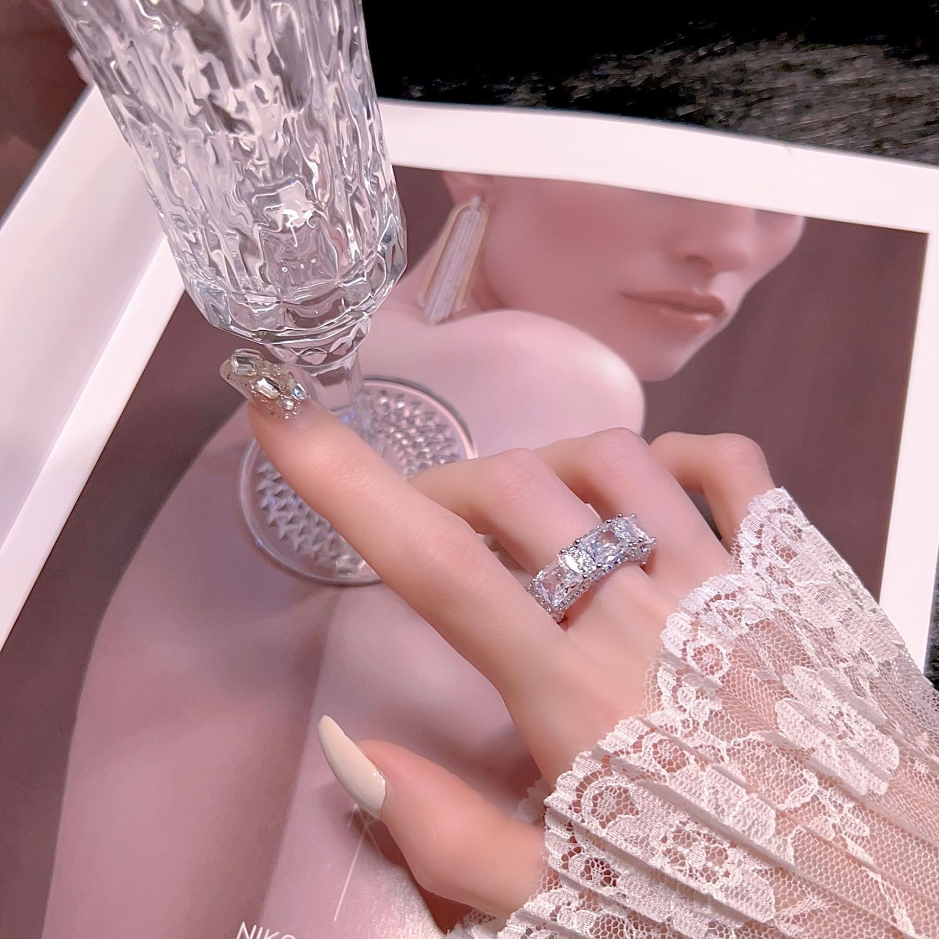 2024 Top-selg Sterg Sier Princess Cut Emerald & White Topaz Bridal Ring Set