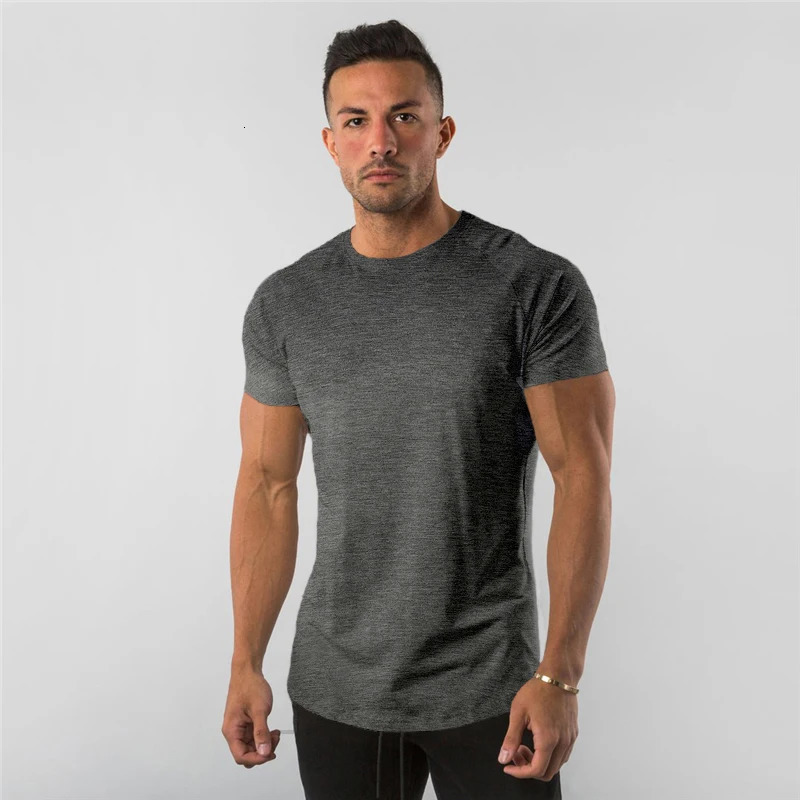 Summer Solid Cotton Short Sleeve TShirt Men Gym Clothing Fashion Plain Tight Tops Tees Sports Bodybuilding Fitness T shirt 240301