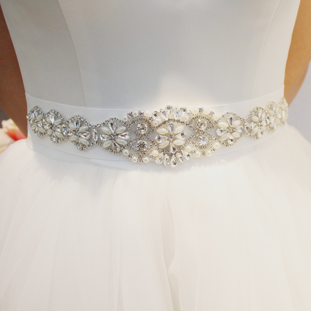2024 Wedding Sashes Bridal Belts Wedding Accessories with Sparkling Shining Crystal Beads