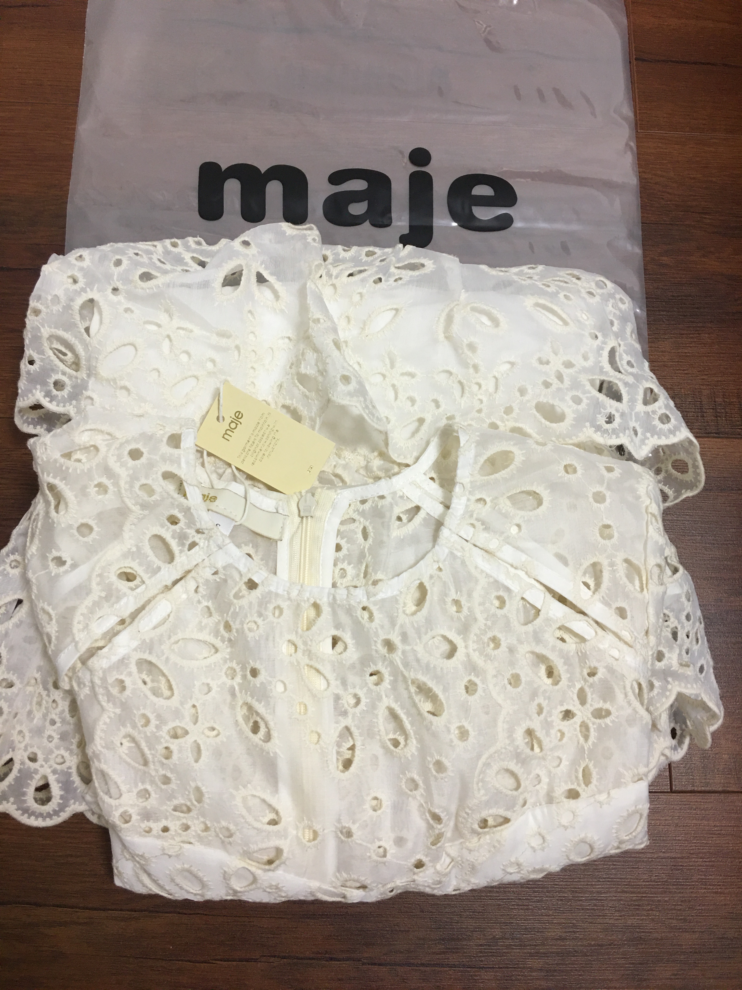 M-2024 Autumn New MajeM Family Dress 2024 Spring New French White Hook Flower Hollow Lace Ruffle Edge Skirt Children's