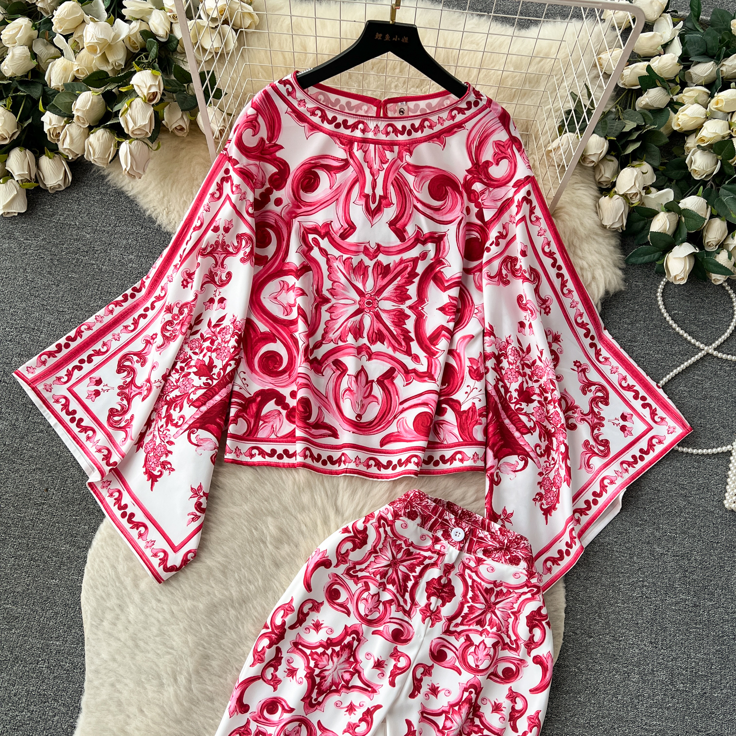 Women's Summer Runway Blue And White Porcelain Two Piece Suit Women Flare Sleeve Blouse Shirts Printed Wide Leg Cropped Pants Sets
