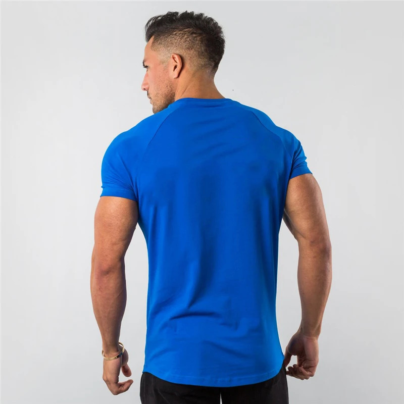 Summer Solid Cotton Short Sleeve TShirt Men Gym Clothing Fashion Plain Tight Tops Tees Sports Bodybuilding Fitness T shirt 240301