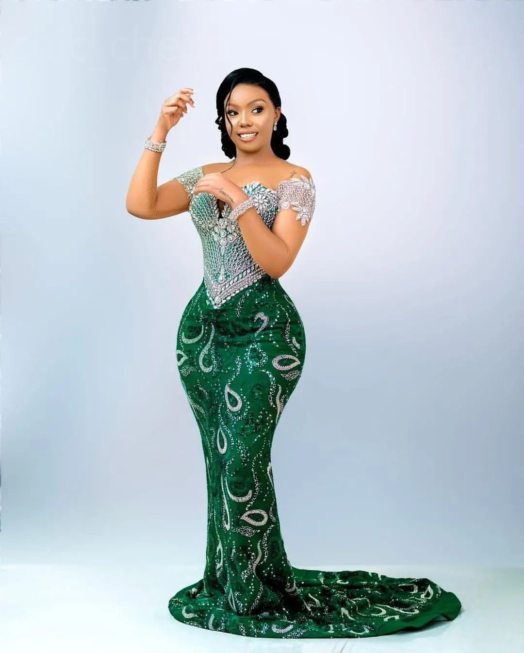 2024 Aso Ebi Green Mermaid Prom Dress Beaded Crystals Sequined Evening Formal Party Second Reception 50th Birthday Engagement Gowns Dresses Robe De So