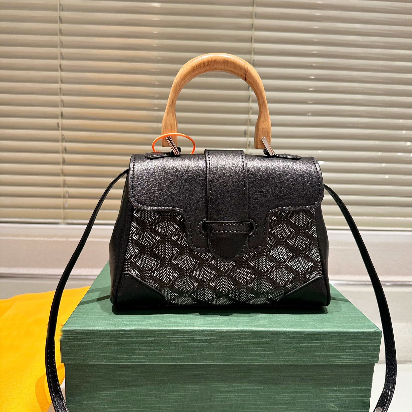 luxury bag designer handbag designer Summer Two styles Classic Genuine Leather Wood CrossBody flap Women Clutch Hobo pochette Totes hand bag MM Black