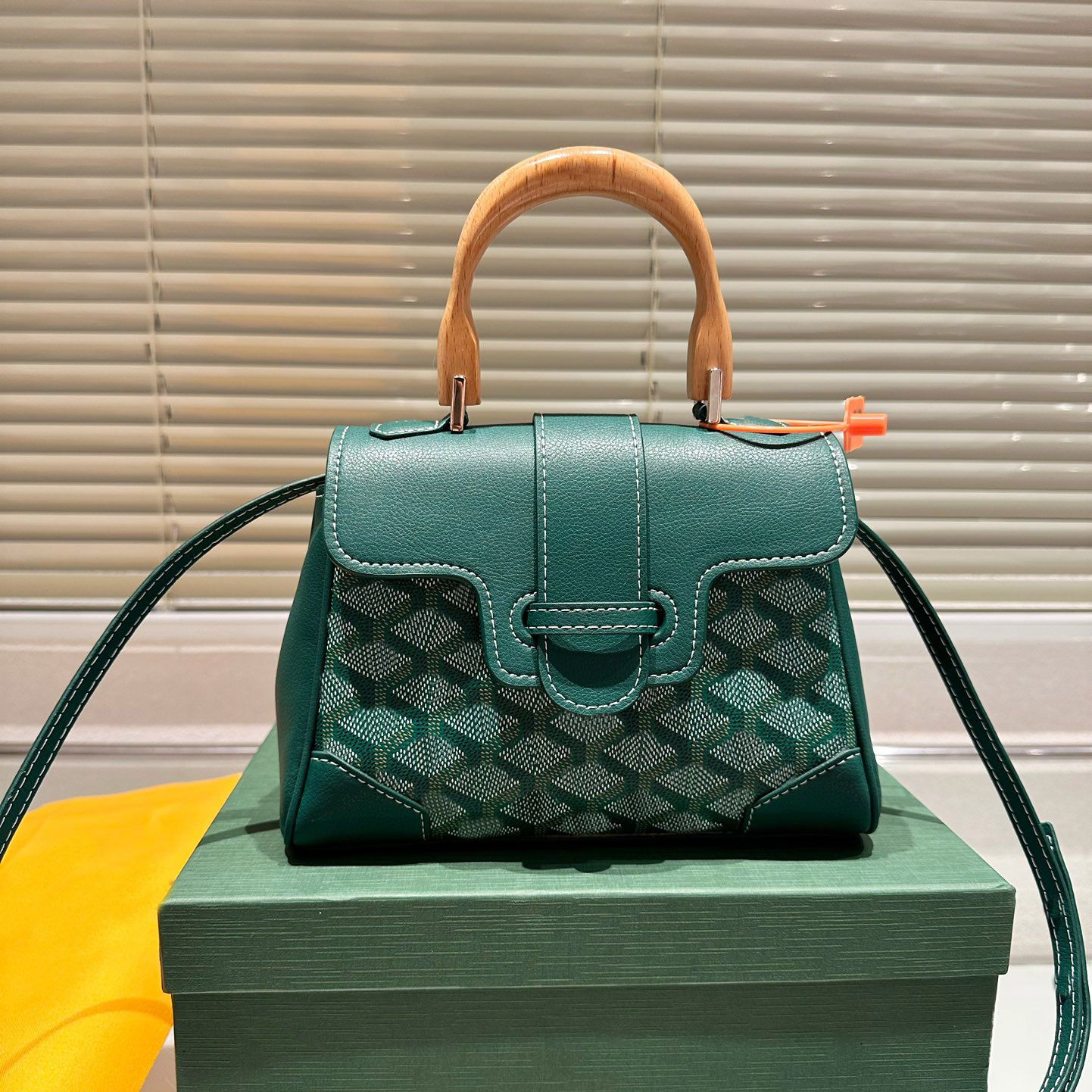 women handbag designer Summer Two styles Classic Genuine Leather Wood CrossBody flap Women Clutch Hobo pochette Totes hand bag MM Black