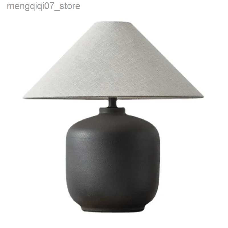Lamps Shades Noguchi Yong Ceramic LED Table Lamp Retro Linen Lampshade Creative Japanese Zen Tea Room Bedroom Bedside Decoration Desk Lights L240311