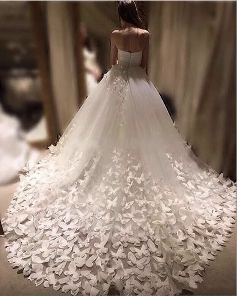 Ball Gowns Wedding Dress 2024 Handmade Butterfly Sweetheart Cathedral Train Dainty Bridal Wedding Gowns Dresses vestido de noiva