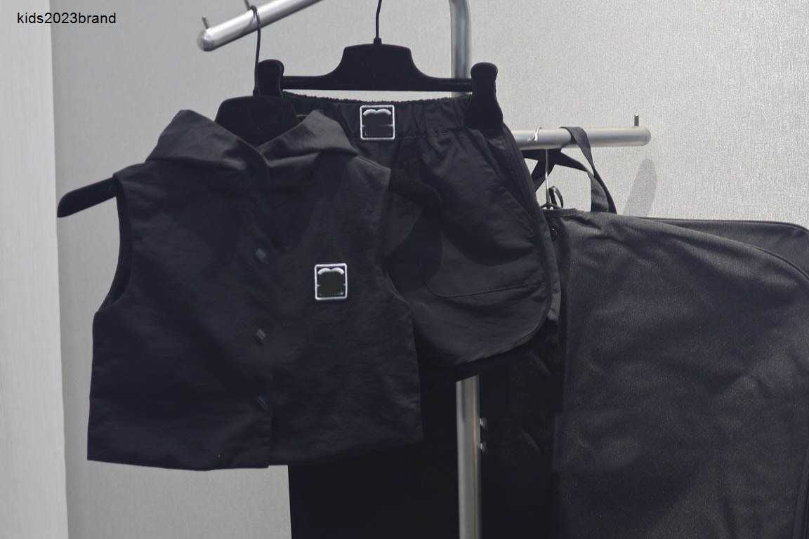 New kids tracksuits Summer baby two-piece set Size 100-160 CM Embroidered logo Sleeveless hooded vest and shorts 24Mar