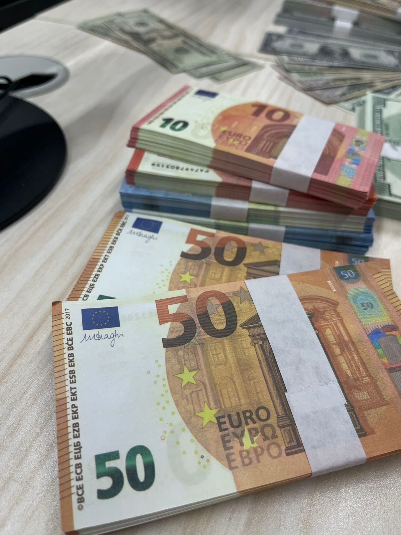 Banknotes Euro Actual Real Size Ffcjb Counterfeit Copy Money 1:2 Nwgil 3a3