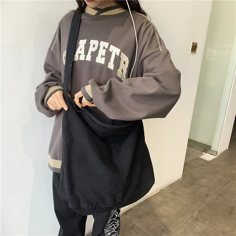 Womens Shoulder Bag Large Canvas Crossbody Bags for Women Cotton Cloth Fashion Korean Female Students School Bag Handbags 240304