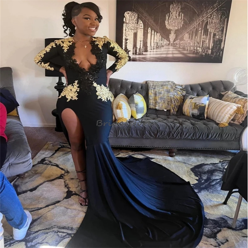 Sexy Black Girls Prom Dresses With Slit Elegant Mermaid Long Sleeve Gold Lace Evening Dress Deep V Neck Formal Occasion Party Robes De soiree Vestidos