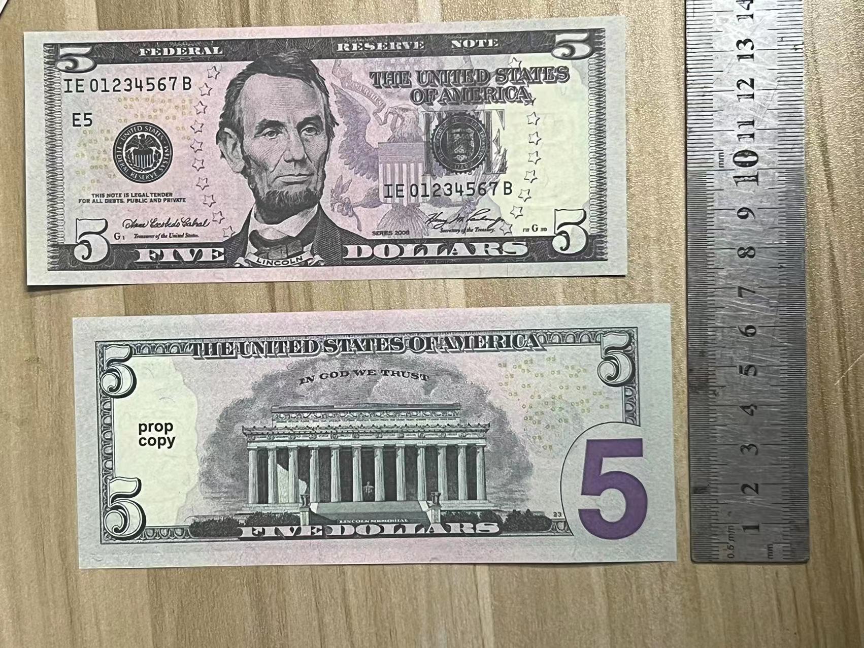 prop money, spray gun currency, halloween decorations, holiday party supplies, counterfeit currency, movie prop money, birthday party toys a0c
